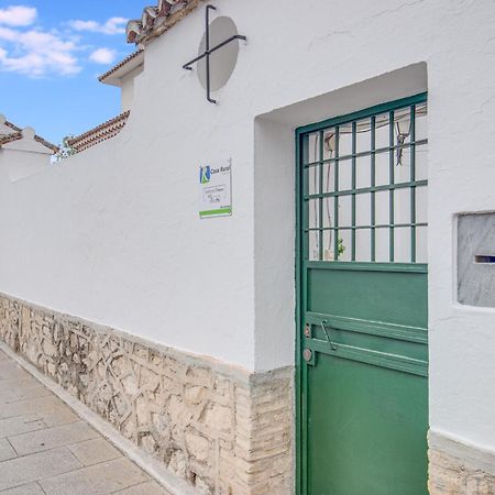 -Iponubahomes- Centrica Casa Con Jardin Y Chimenea Baena Exterior photo